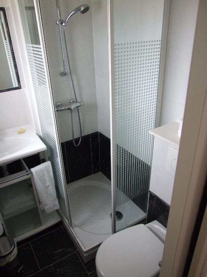 Le Concept Hotel Les Portes-en-Re Bagian luar foto