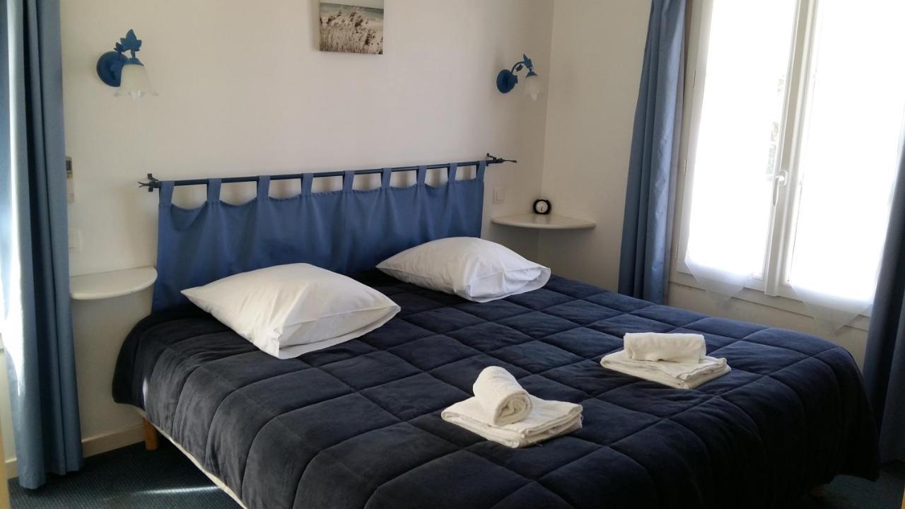 Le Concept Hotel Les Portes-en-Re Bagian luar foto